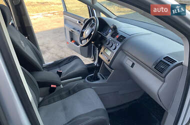 Мінівен Volkswagen Touran 2003 в 