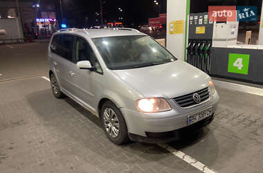 Минивэн Volkswagen Touran 2005 в Киеве