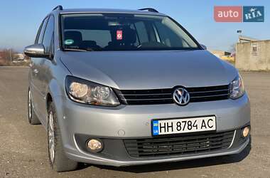 Минивэн Volkswagen Touran 2015 в Килии