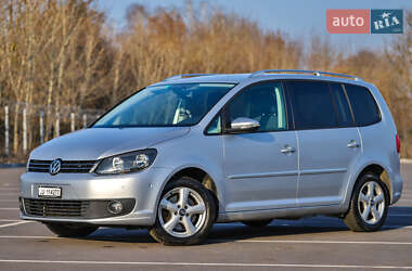 Минивэн Volkswagen Touran 2011 в Виннице