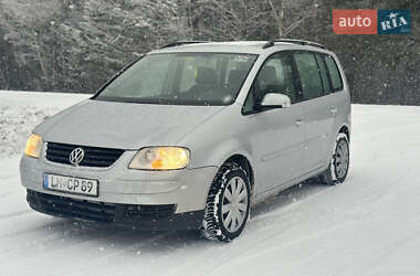 Минивэн Volkswagen Touran 2004 в Рокитном