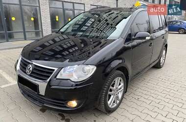 Минивэн Volkswagen Touran 2008 в Хмельницком