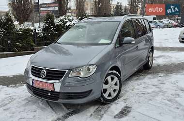 Мінівен Volkswagen Touran 2008 в Рівному