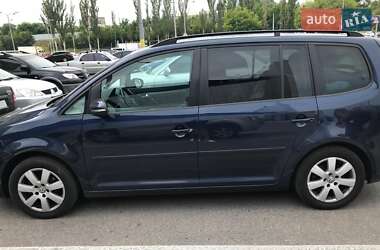 Минивэн Volkswagen Touran 2015 в Киеве