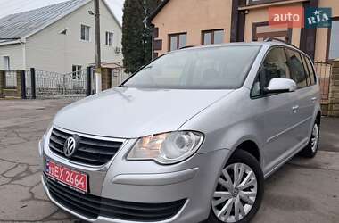 Минивэн Volkswagen Touran 2009 в Прилуках