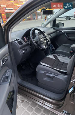 Минивэн Volkswagen Touran 2012 в Львове