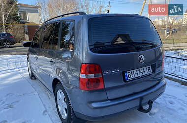 Мінівен Volkswagen Touran 2006 в Одесі