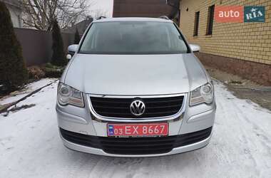 Мінівен Volkswagen Touran 2007 в Луцьку