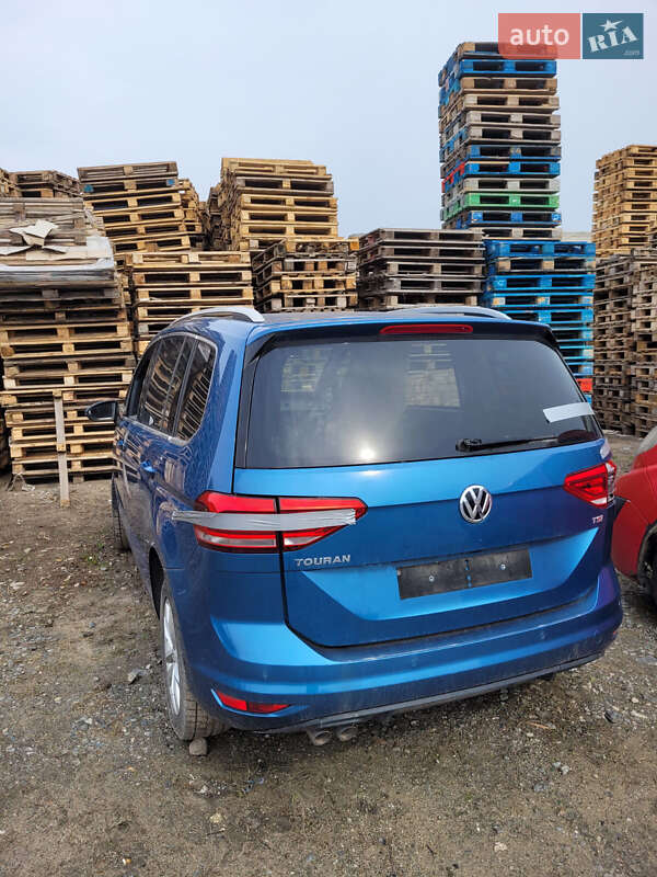 Volkswagen Touran 2016