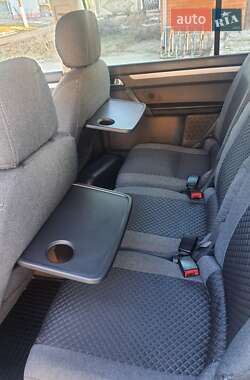 Минивэн Volkswagen Touran 2005 в 