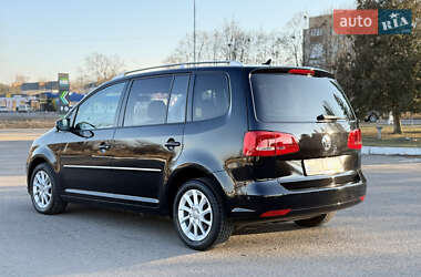 Мінівен Volkswagen Touran 2011 в Володимирі