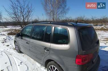 Мінівен Volkswagen Touran 2011 в Віньківцях