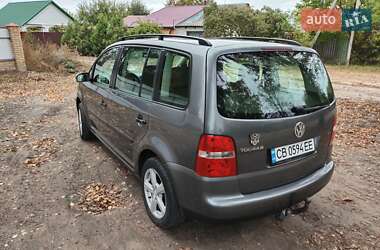 Минивэн Volkswagen Touran 2004 в 