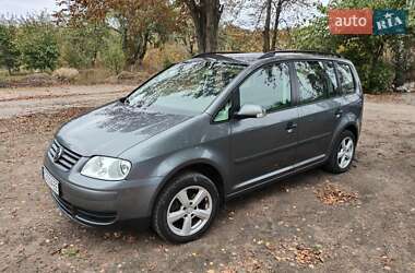 Минивэн Volkswagen Touran 2004 в Бобровице