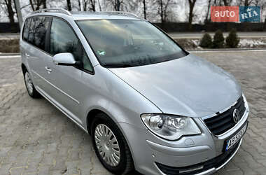 Мінівен Volkswagen Touran 2008 в Вінниці