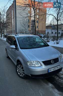 Мінівен Volkswagen Touran 2006 в Києві