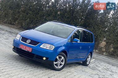 Минивэн Volkswagen Touran 2003 в Городке