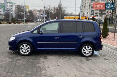 Минивэн Volkswagen Touran 2008 в 