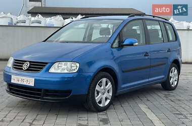 volkswagen touran 2004 в Дубно від професійного продавця Микола Радчук