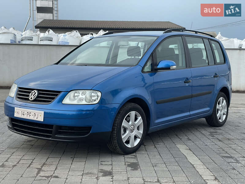 Мінівен Volkswagen Touran 2004 в Дубні