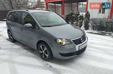 Мінівен Volkswagen Touran 2009 в Вінниці