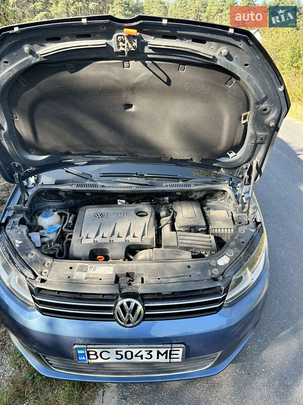 Минивэн Volkswagen Touran 2010 в Львове