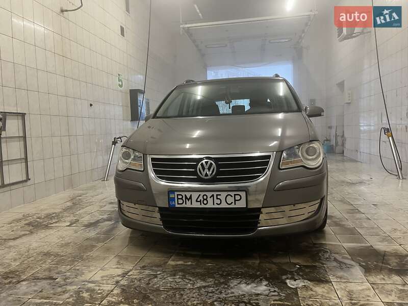 Минивэн Volkswagen Touran 2007 в 