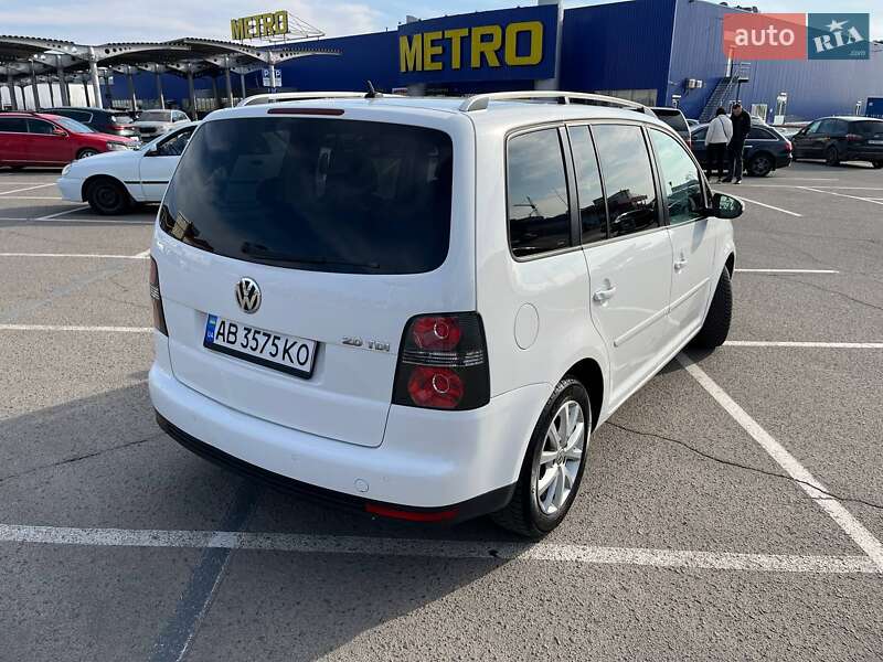 Мінівен Volkswagen Touran 2009 в Вінниці