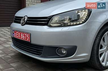 Минивэн Volkswagen Touran 2012 в 