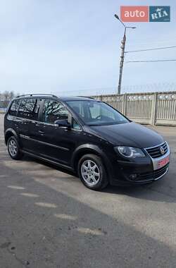 Мінівен Volkswagen Touran 2008 в Києві