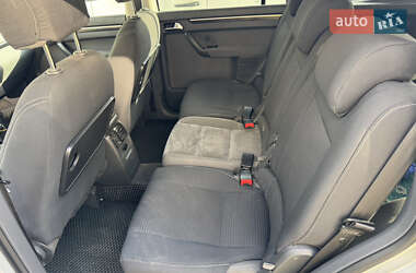 Минивэн Volkswagen Touran 2013 в 