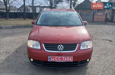 Мінівен Volkswagen Touran 2004 в Чернівцях