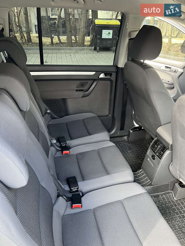 Минивэн Volkswagen Touran 2014 в Тернополе