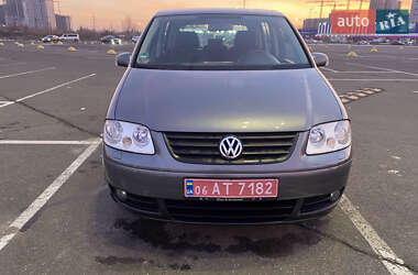 Минивэн Volkswagen Touran 2005 в Киеве