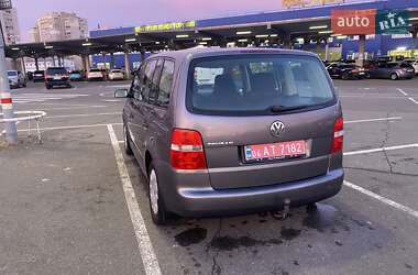 Минивэн Volkswagen Touran 2005 в Киеве