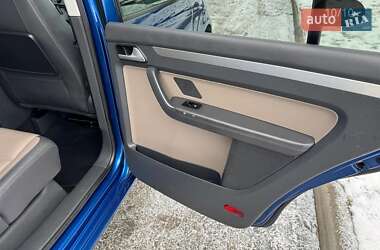 Минивэн Volkswagen Touran 2008 в 