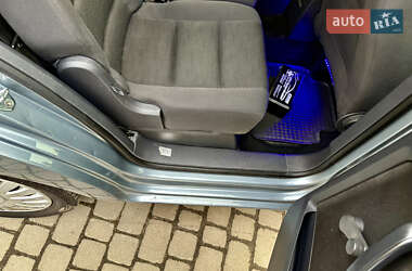 Мінівен Volkswagen Touran 2008 в 