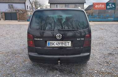 Минивэн Volkswagen Touran 2006 в 