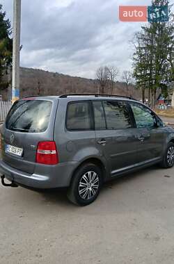 Минивэн Volkswagen Touran 2004 в 