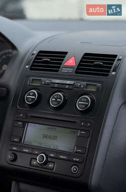 Минивэн Volkswagen Touran 2006 в 