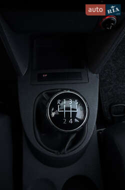Минивэн Volkswagen Touran 2006 в 