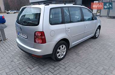 Минивэн Volkswagen Touran 2008 в 