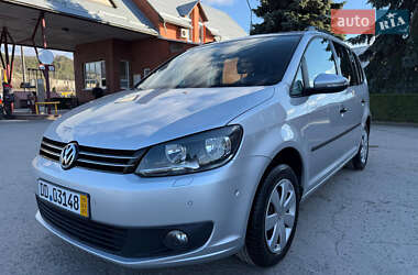 Минивэн Volkswagen Touran 2014 в 