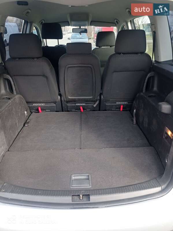 Минивэн Volkswagen Touran 2003 в Киеве