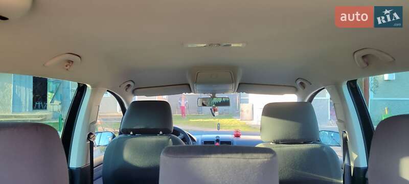 Минивэн Volkswagen Touran 2005 в 