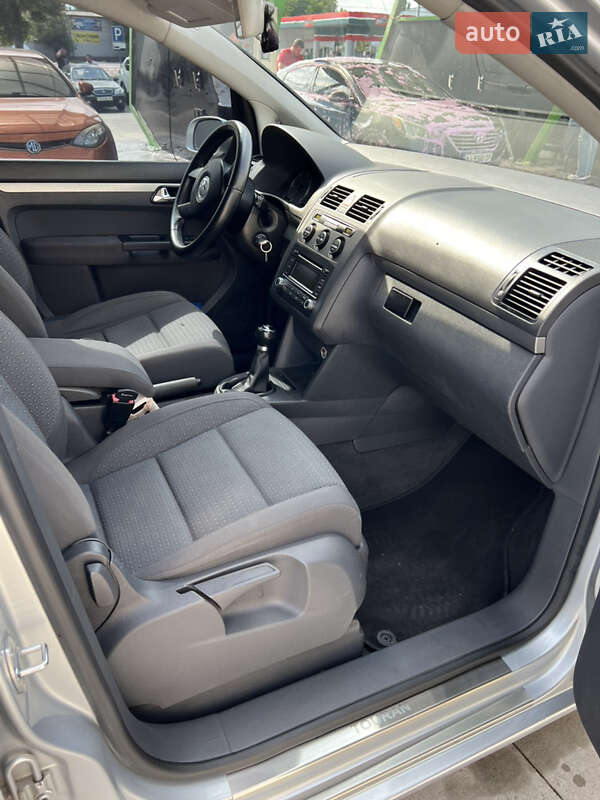 Минивэн Volkswagen Touran 2005 в Чернигове