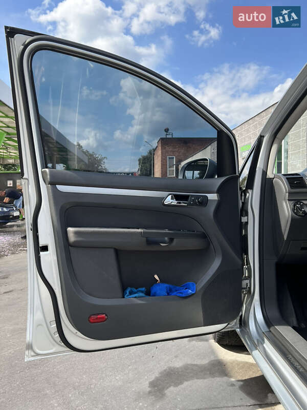 Минивэн Volkswagen Touran 2005 в Чернигове