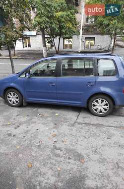 Минивэн Volkswagen Touran 2005 в 
