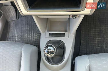 Мінівен Volkswagen Touran 2008 в 