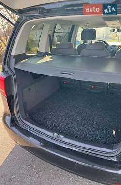 Минивэн Volkswagen Touran 2015 в 